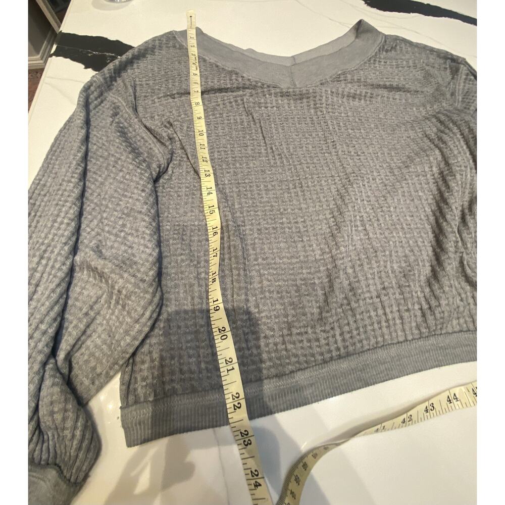 Gorgeous! We the free women’s oversized waffle knit sweater size medium - Picture 7 of 8